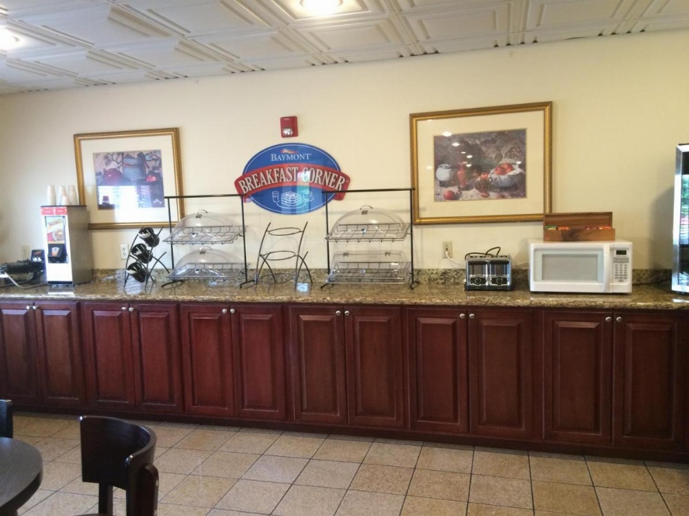 Baymont by Wyndham Columbia Fort Jackson Image 14